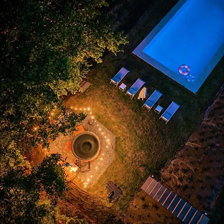Holiday home Naturalnie - Dom Duo 2, Basen, Balia, Sauna, Jezioro, Glodowo (Koscierzyna)